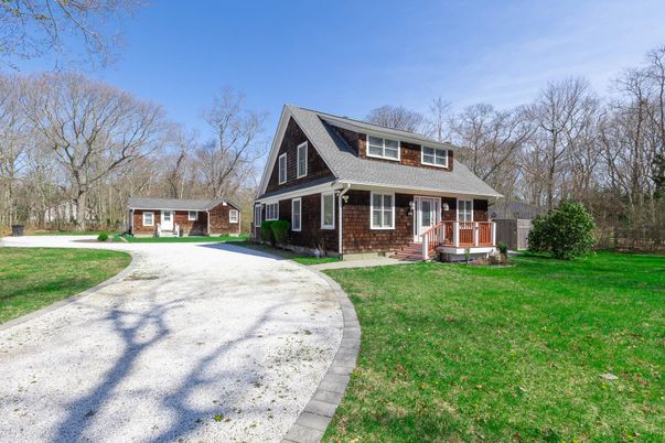 Backyard, Exterior, Facade, Brick Facade, Cape Cod