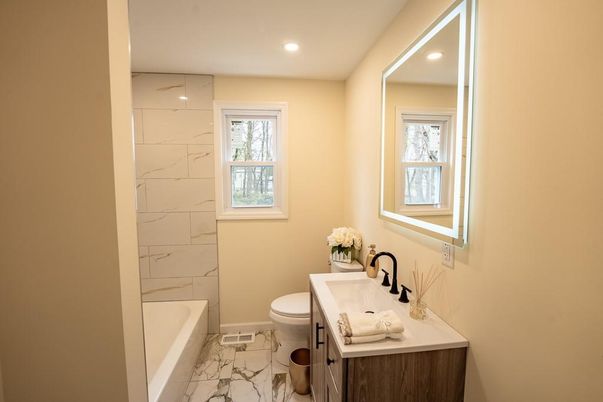 Bathroom, Interior, Marble, Marble Walls, Recessed Lighting
