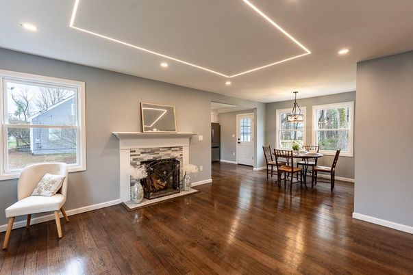 Dining room, Fireplace, Interior, Pendant Lights, Recessed Lighting, Wood Texture Flooring