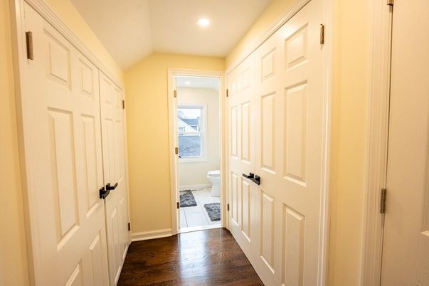 Bathroom, Interior, Recessed Lighting, Wood Texture Flooring
