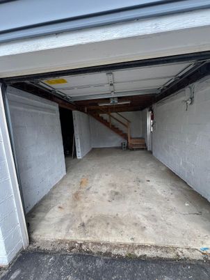 Garage, Interior, Stone Walls