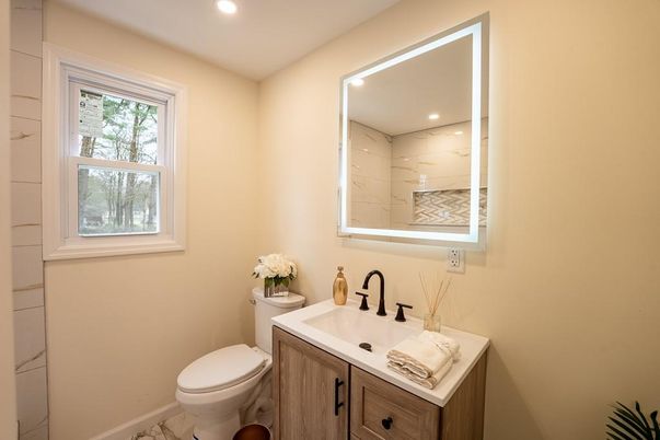Bathroom, Interior, Marble Walls, Recessed Lighting