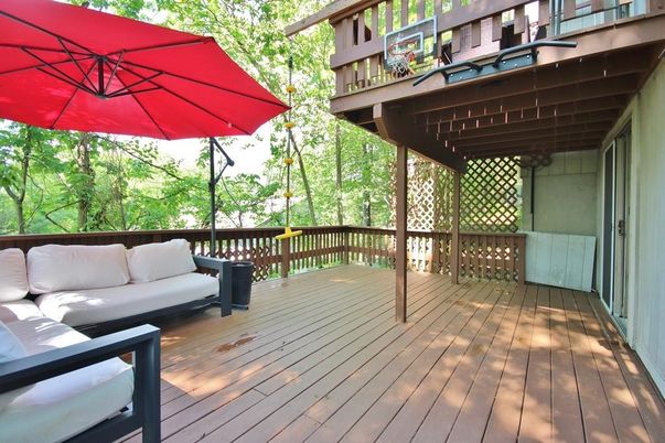 Exterior, Wood Texture Flooring