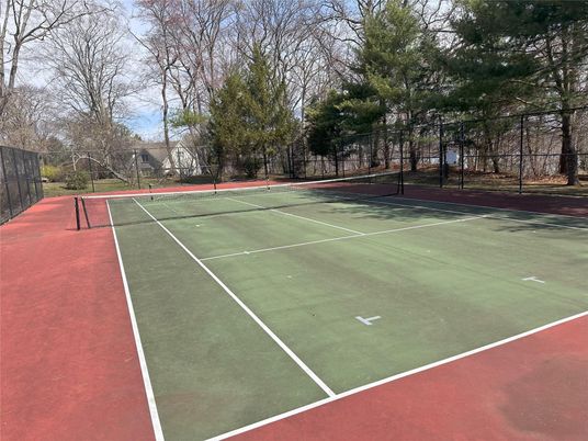 Exterior, Tennis Courts