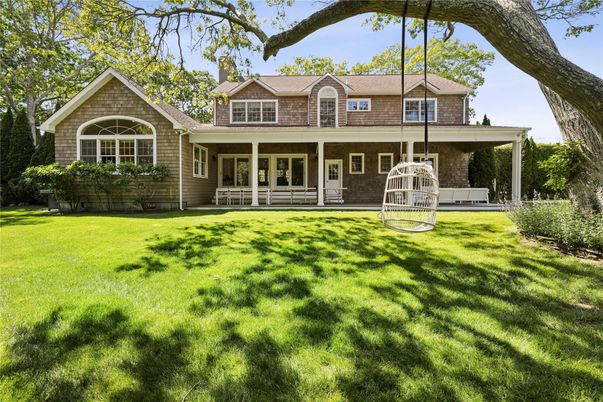 Backyard, Exterior, Facade, Queen Anne Victorian