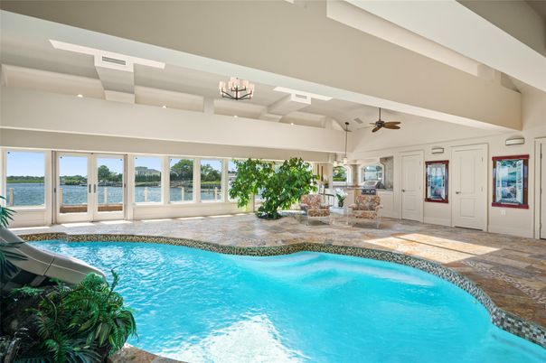 Interior, Pool, Recessed Lighting, Water