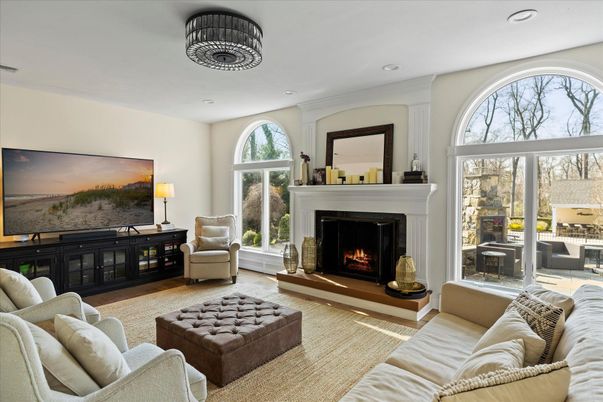 Fireplace, Interior, Living room, Recessed Lighting