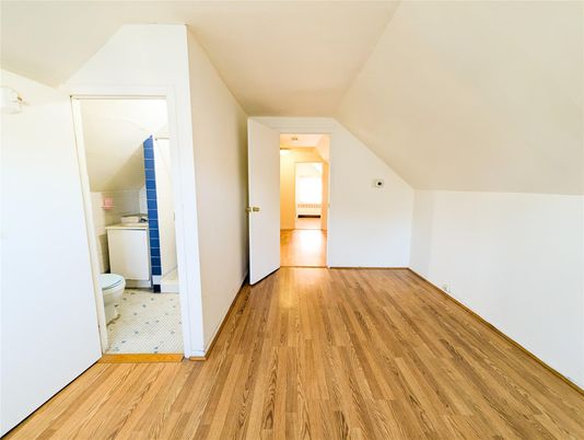 DE Listing image placeholder