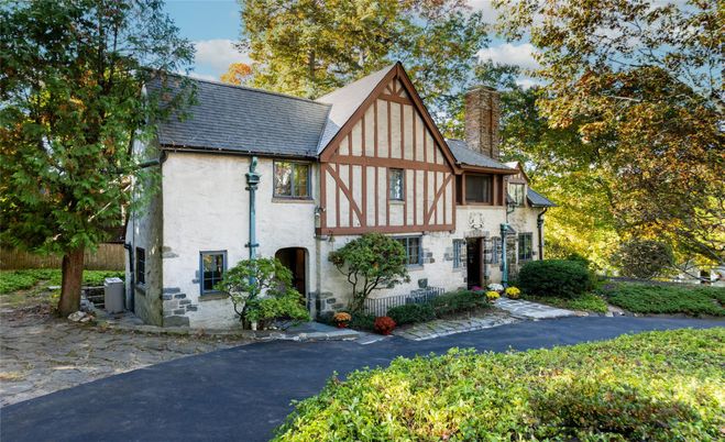 Backyard, Exterior, Facade, Tudor Revival