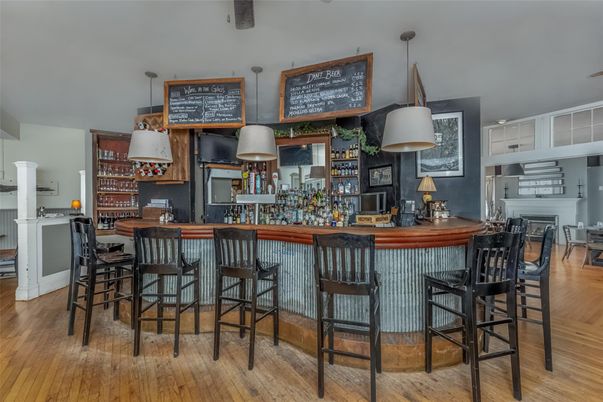Interior, Pendant Lights, Wood Texture Flooring