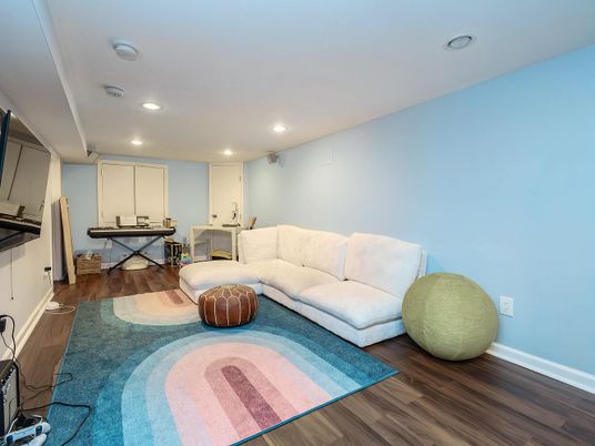 Interior, Living room, Recessed Lighting, Wood Texture Flooring