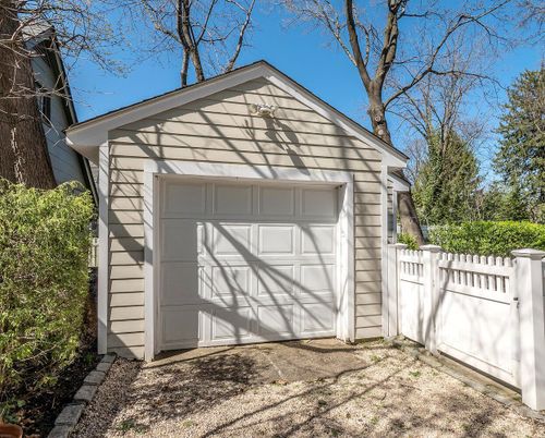 Detached Garage, Exterior