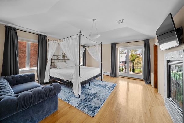 Bedroom, Interior, Pendant Lights, Wood Texture Flooring