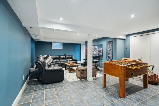 Game Room, Interior, Living room, Recessed Lighting