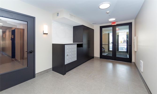 Elevator, Interior