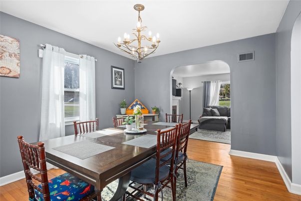 Chandelier, Dining room, Interior, Living room, Wood Texture Flooring