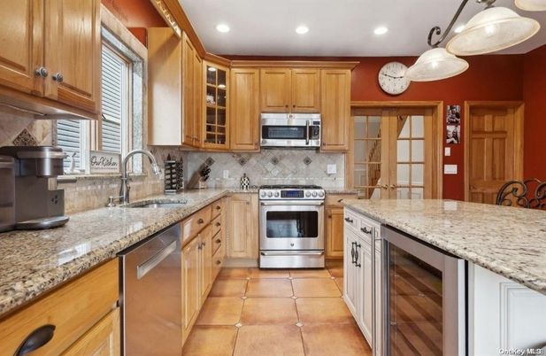 Interior, Kitchen, Pendant Lights, Recessed Lighting, Stainless Steel Appliances