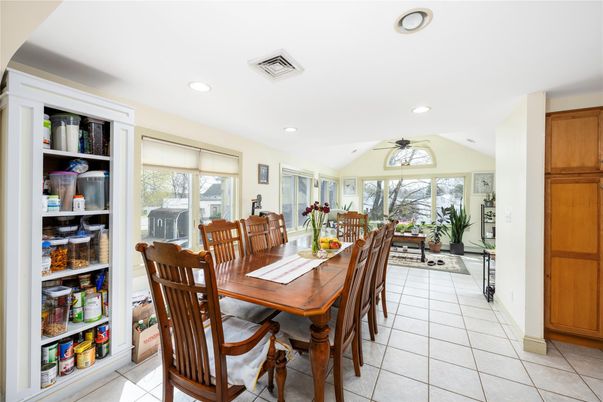 Dining room, Interior, Living room, Recessed Lighting