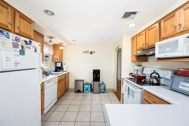 Interior, Kitchen, Recessed Lighting