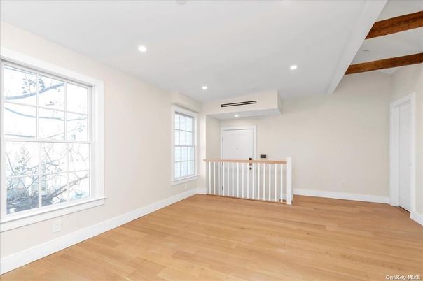 Empty room, Interior, Recessed Lighting, Wooden Beams, Wood Texture Flooring