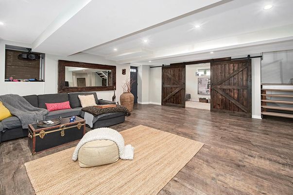Interior, Living room, Recessed Lighting, Wood Texture Flooring