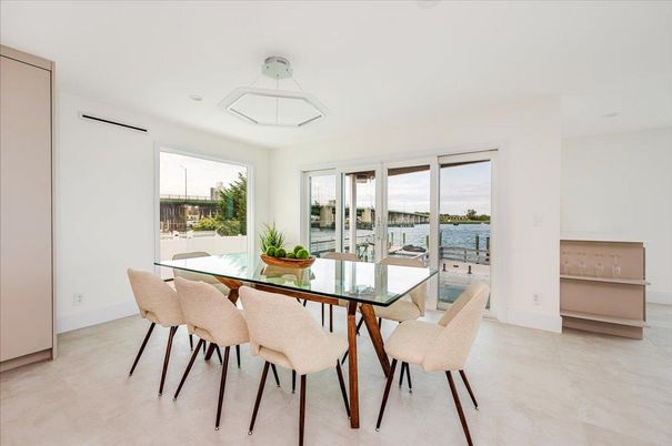 Dining room, Interior, Water