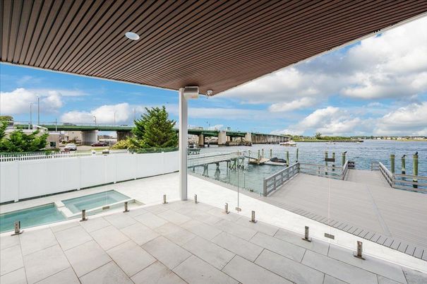Exterior, Lake, Pool