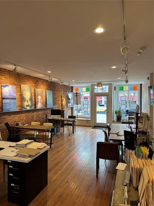 Dining room, Interior, Pendant Lights, Recessed Lighting, Stone Walls, Wood Texture Flooring