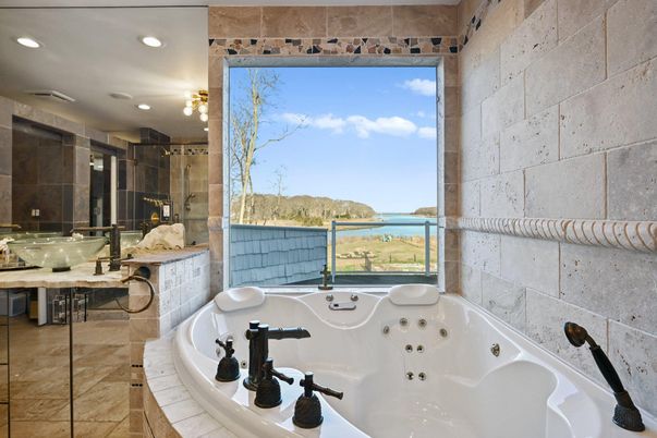 Bathroom, Interior, Recessed Lighting, Water