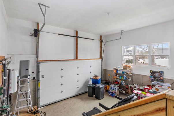 Garage, Interior