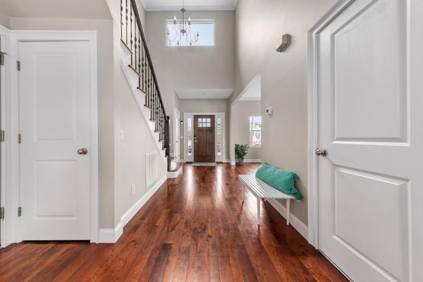 Interior, Pendant Lights, Wood Texture Flooring