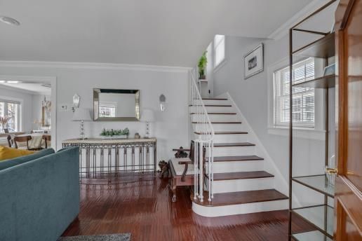 Interior, Recessed Lighting, Wood Texture Flooring