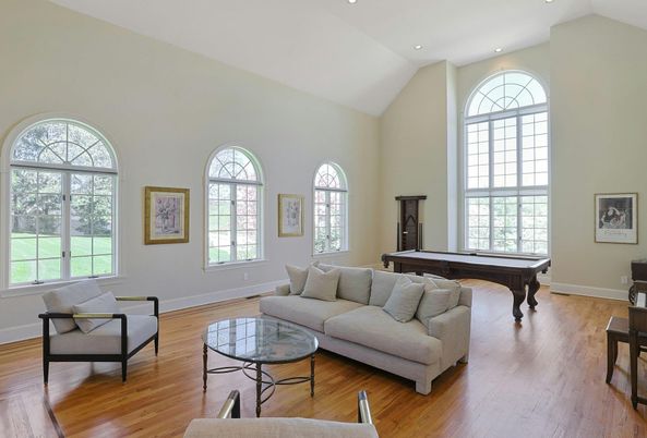 Billiard Table, Game Room, Interior, Living room, Recessed Lighting, Wood Texture Flooring