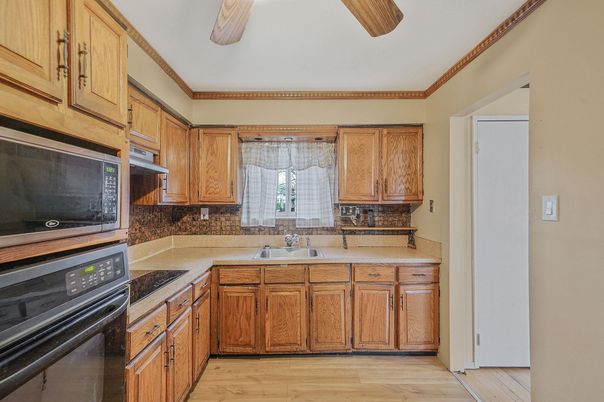 Interior, Kitchen, Wood Texture Flooring