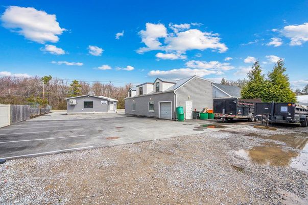 Backyard, Detached Garage, Exterior