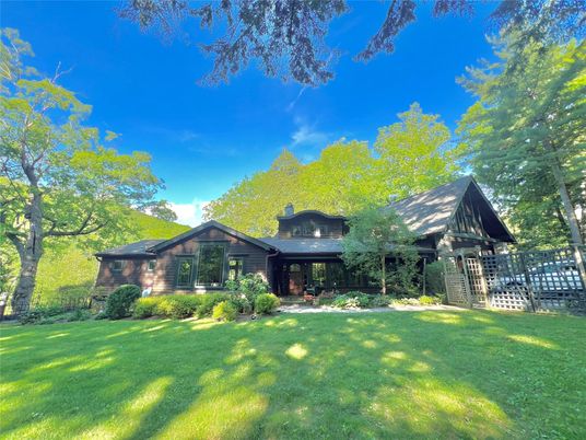 Backyard, Exterior, Facade, Log Home
