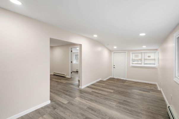 Empty room, Interior, Recessed Lighting, Wood Texture Flooring