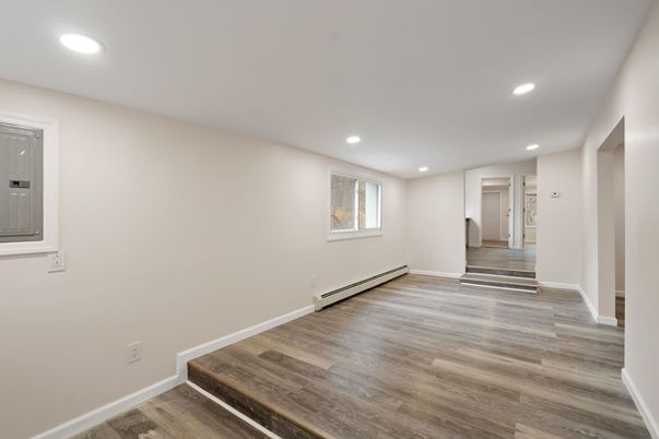 Empty room, Interior, Recessed Lighting, Wood Texture Flooring