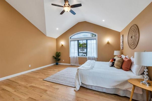 Bedroom, Interior, Recessed Lighting, Wood Texture Flooring