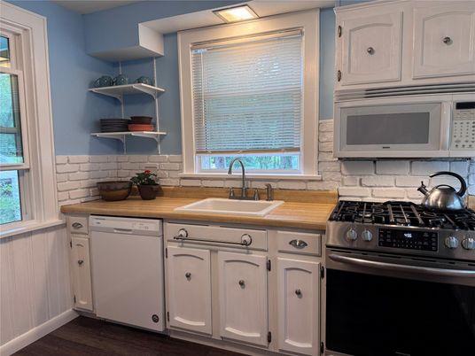 Interior, Kitchen, Wood Texture Flooring