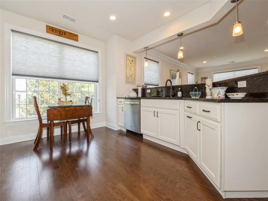 Dining room, Interior, Kitchen, Pendant Lights, Recessed Lighting, Wood Texture Flooring