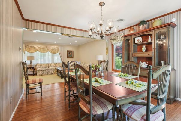 Chandelier, Dining room, Interior, Recessed Lighting, Wood Texture Flooring