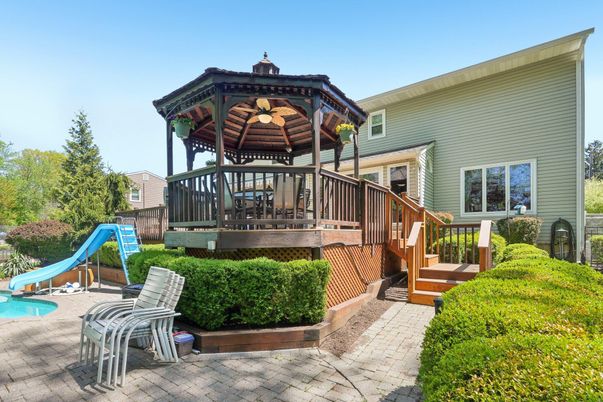 Backyard, Exterior, Playground