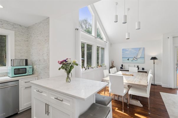 Dining room, Interior, Kitchen, Pendant Lights, Recessed Lighting, Wood Texture Flooring