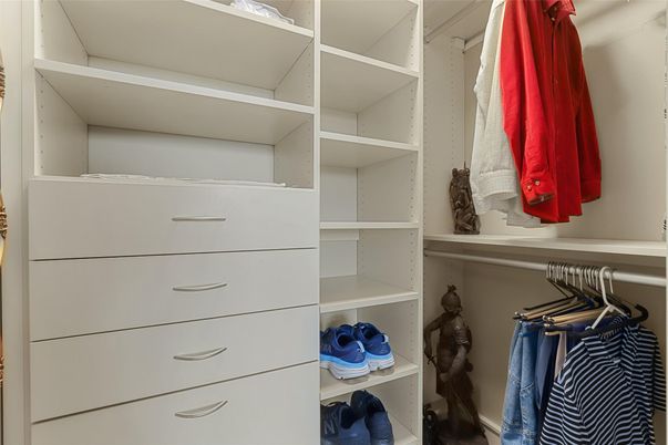 Interior, Walk-in Closets