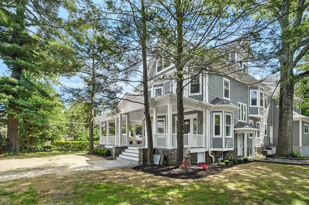 Backyard, Exterior, Facade, Queen Anne Victorian