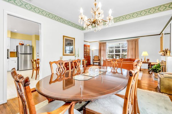 Chandelier, Dining room, Interior, Kitchen, Stainless Steel Appliances, Wood Texture Flooring