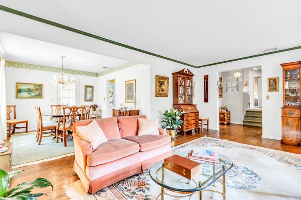 Chandelier, Dining room, Interior, Living room, Wood Texture Flooring
