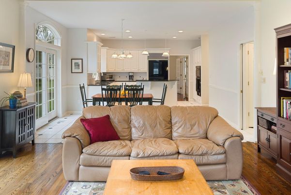 Dining room, Interior, Kitchen, Living room, Pendant Lights, Recessed Lighting, Wood Texture Flooring