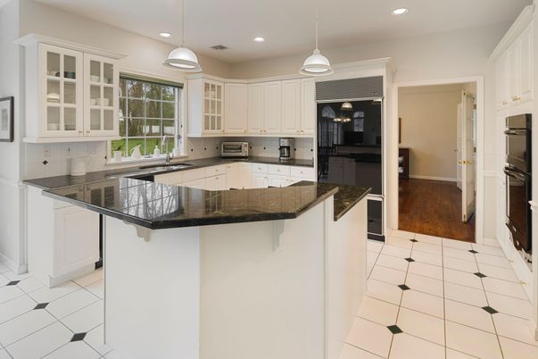 Interior, Kitchen, Pendant Lights, Recessed Lighting, Wood Texture Flooring